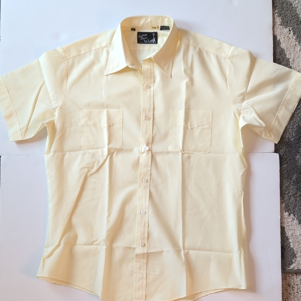 Vintage Men's Short Sleeve Button Down